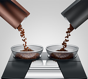Zwei Kaffeemühlen