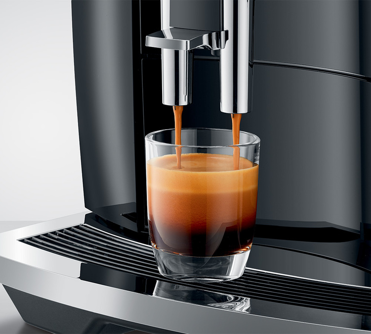 Jura - Kaffeevollautomat E4 Piano Black