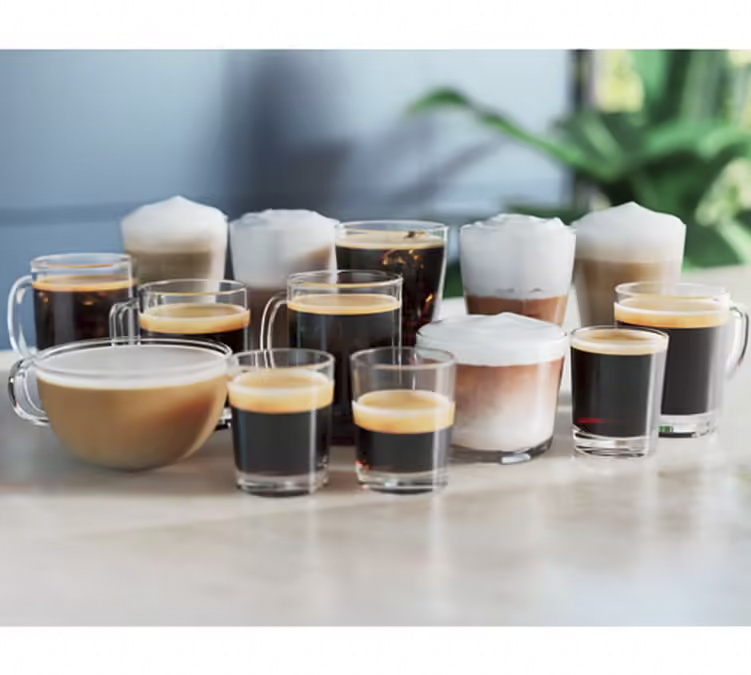 Philips Kaffeevollautomat Serie 5500 EP5541/50 LatteGo Schwarz verchromt