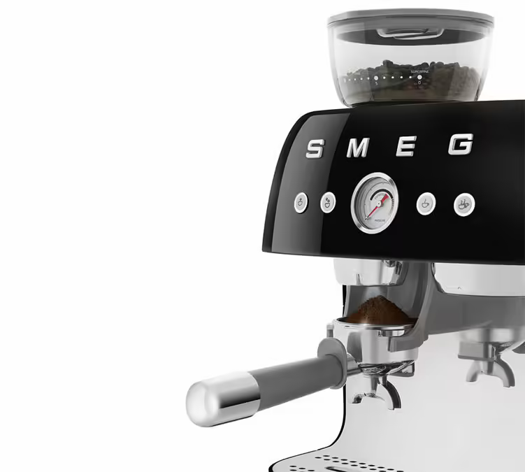 Smeg Espressomaschine EGF03 schwarz-matt